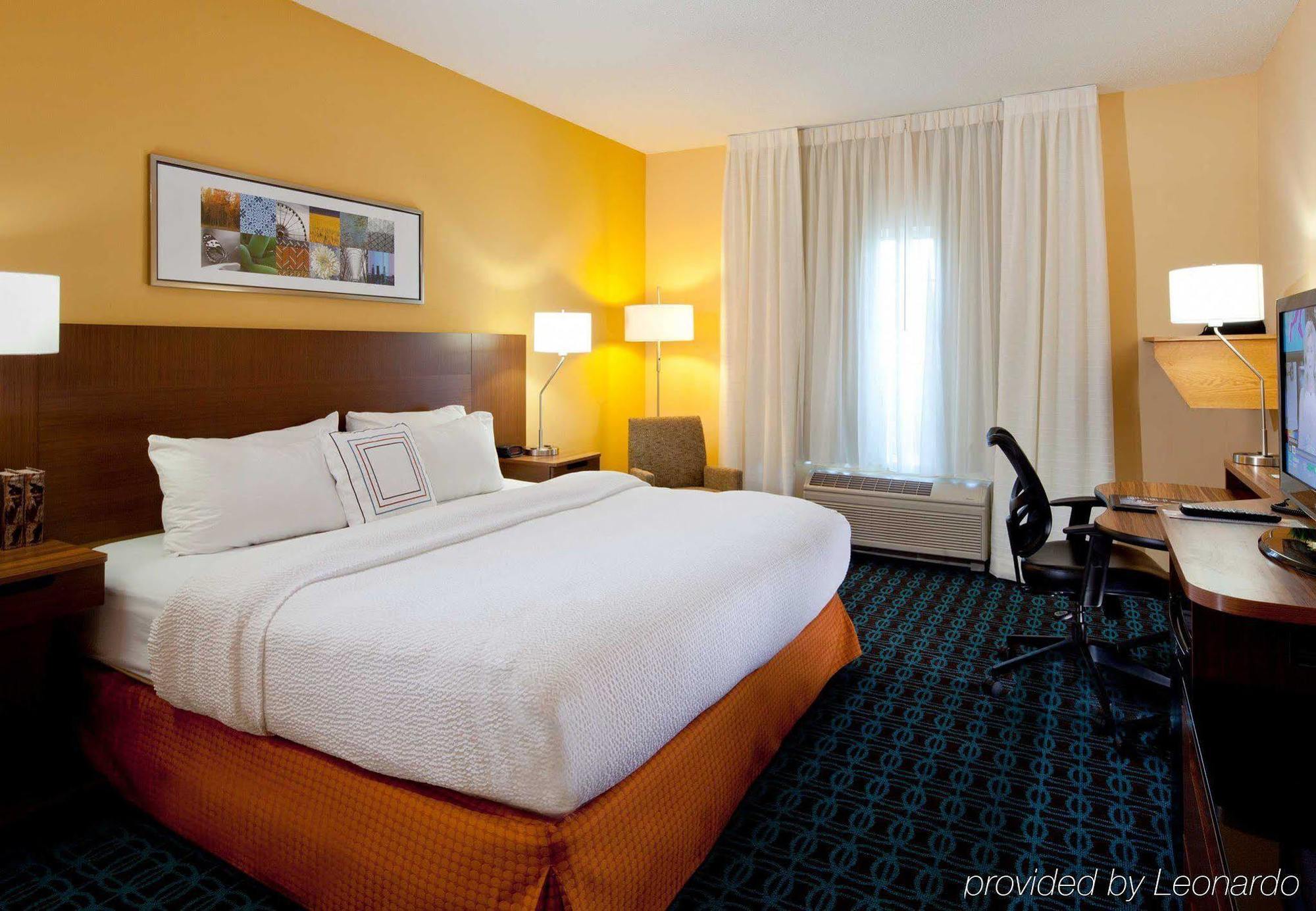 Fairfield Inn And Suites By Marriott Cincinnati Eastgate Exterior photo